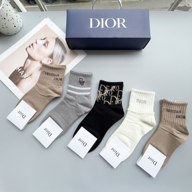 DIOR